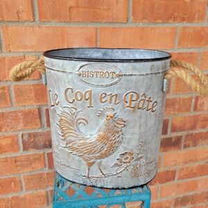 Rooster Planter Le Coq en Pate Embossed Rustic Galvanized Bistro Metal Bucket